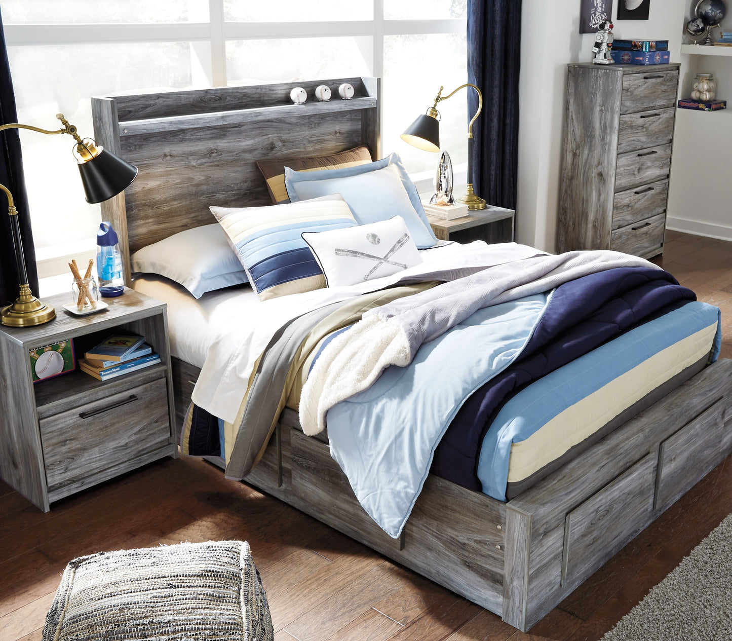 Baystorm Panel Bed With 4 Storage Drawers