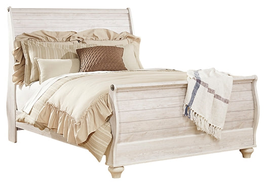 Willowton Sleigh Bed With Mirrored Dresser And 2 Nightstands