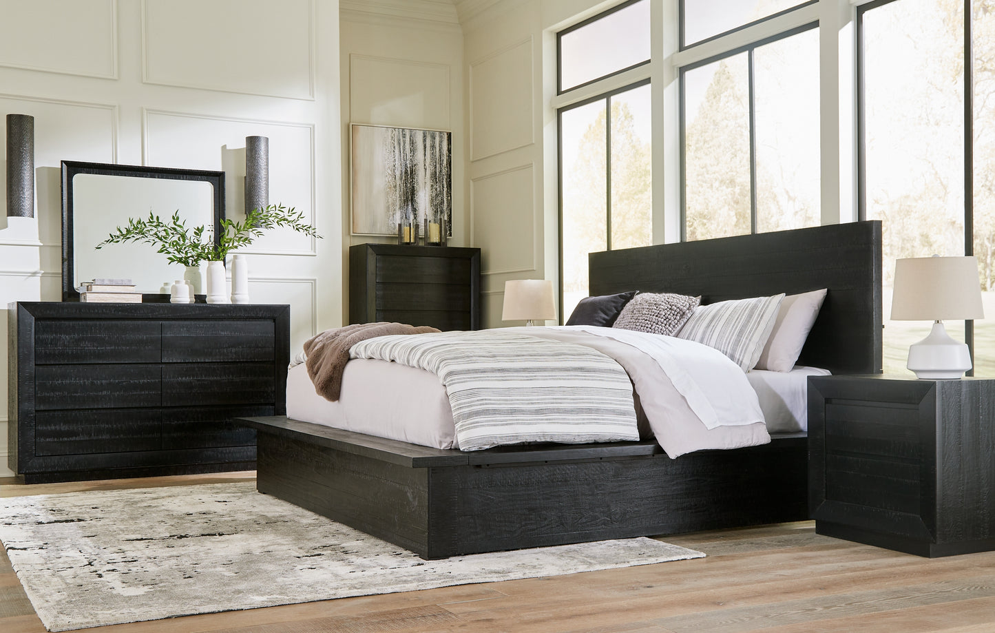Londer King Panel Bed with Mirrored Dresser, Chest and 2 Nightstands