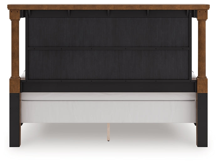 Rowlenstown King Poster Bed