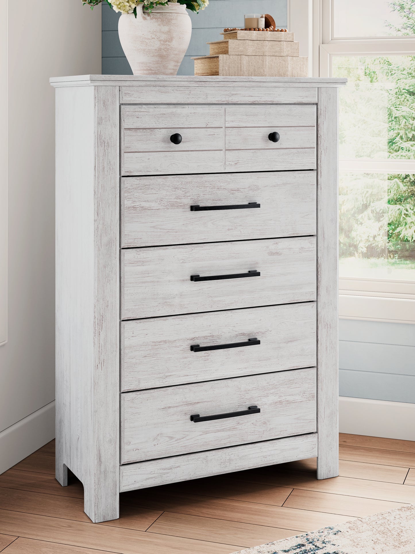 Makidern Five Drawer Chest