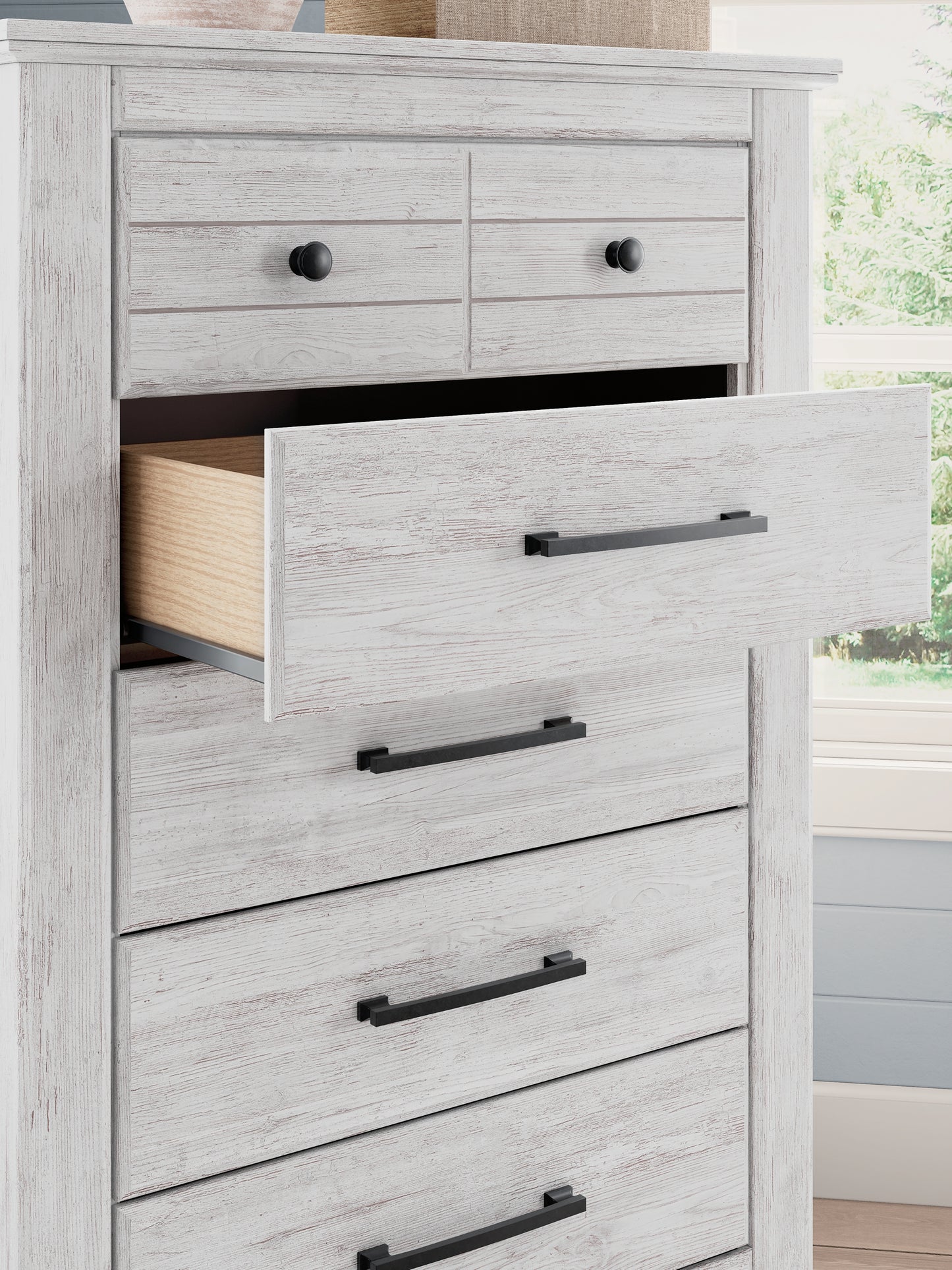 Makidern Five Drawer Chest